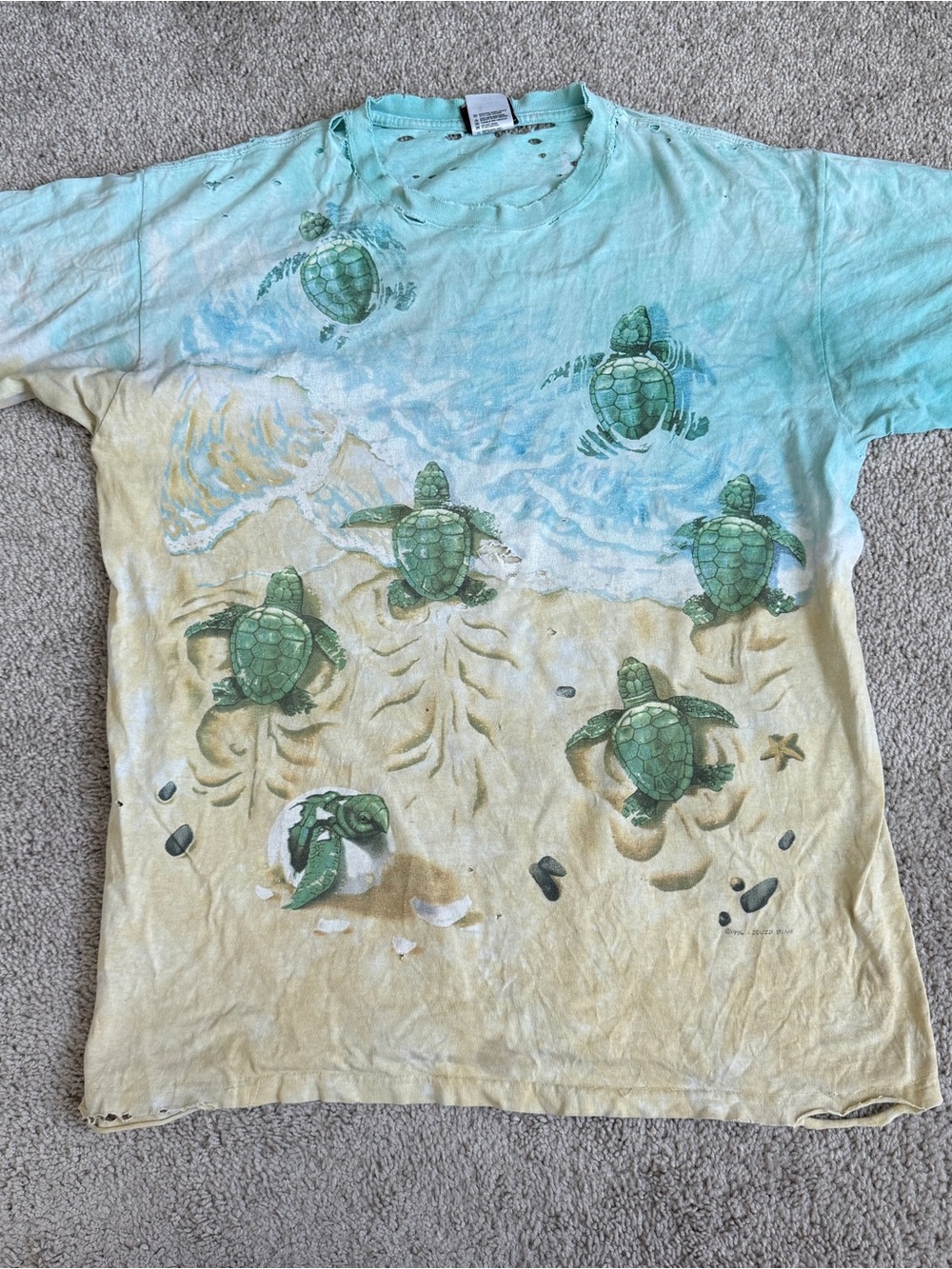Vintage 1996 Liquid Blue Sea Turtles All Over Print Distressed T Shirt Large